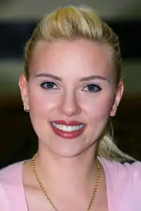 Head-and-shoulders colour photograph of Scarlett Johansson in 2010