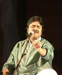 Shounak Abhisheki singing in Vasantotsav 2011