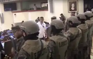 Soldiers standing inside the Legislative Assembly of El Salvador