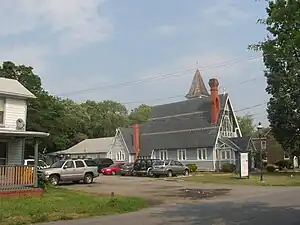 Side view of the church, taken in 2007 before its restoration