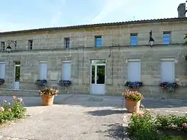 The town hall in Saint-Sauveur-de-Puynormand