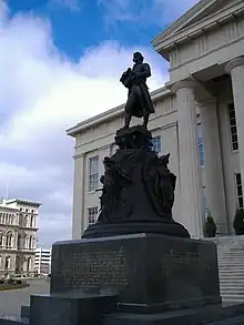 Thomas Jefferson statue