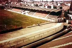 Roof stand, 1981