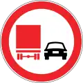 No overtaking by goods vehicles