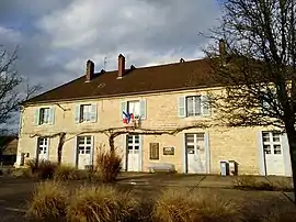 The town hall in Vaudrey