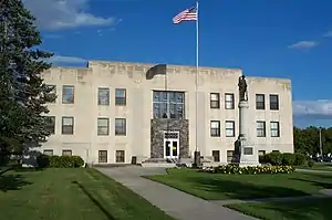 Spanish–American War Monument (1900), Walsh County Courthouse, Grafton, North Dakota.