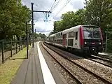 Z 5600 in "Carmillon" livery at Chilly-Mazarin station.