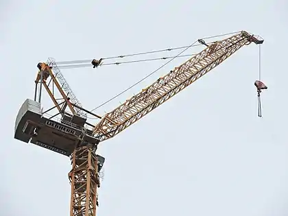 Żuraw wieżowy Liebherr-710 HC-L 32/64 Litronic