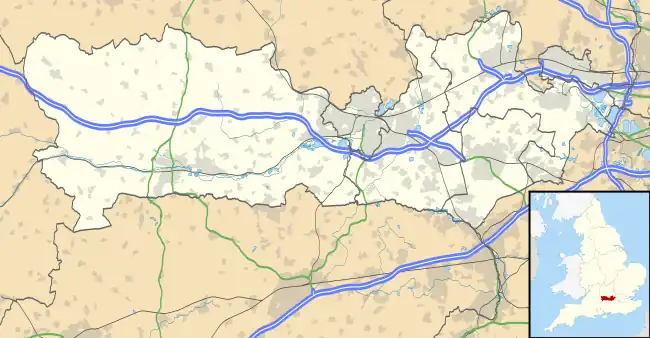 Mapa konturowa Berkshire, blisko centrum u góry znajduje się punkt z opisem „Reading”