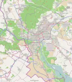 Mapa konturowa Bratysławy, w centrum znajduje się punkt z opisem „Instytut Polski w Bratysławie''Poľský inštitút v Bratislave''”