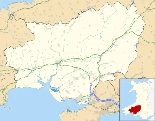 Mapa konturowa Carmarthenshire, na dole znajduje się punkt z opisem „Llanelli”