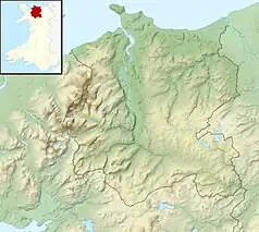 Mapa konturowa Conwy, na dole znajduje się punkt z opisem „źródło”, natomiast u góry znajduje się punkt z opisem „ujście”