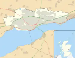 Mapa konturowa Dundee, blisko centrum u góry znajduje się punkt z opisem „Dens Park”