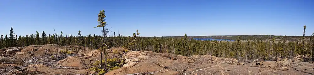 Wygłady lodowcowe w okolicy miasta Flin Flon w prowincji Manitoba