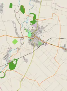 Mapa konturowa Głogówka, blisko centrum na prawo znajduje się punkt z opisem „Głogówek”