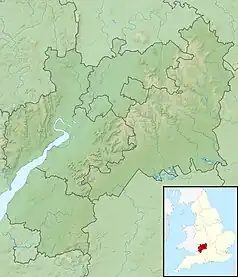 Mapa konturowa Gloucestershire, na dole nieco na lewo znajduje się punkt z opisem „źródło”, natomiast blisko lewej krawiędzi na dole znajduje się punkt z opisem „ujście”