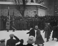 Hruszewski na paradzie wojskowej na placu Sofijskim, 1917