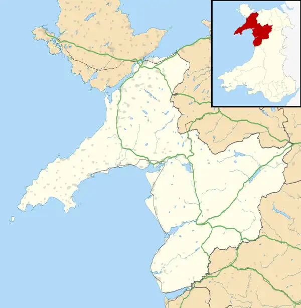 Mapa konturowa Gwynedd, na dole nieco na prawo znajduje się punkt z opisem „Dolgellau”