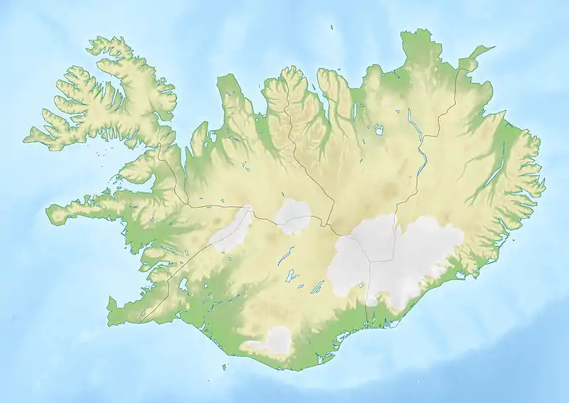 Mapa konturowa Islandii, blisko górnej krawiędzi znajduje się punkt z opisem „Grímsey”