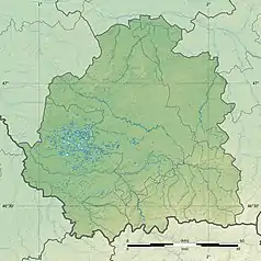 Mapa konturowa Indre, blisko prawej krawiędzi na dole znajduje się punkt z opisem „źródło”, natomiast u góry po prawej znajduje się punkt z opisem „ujście”