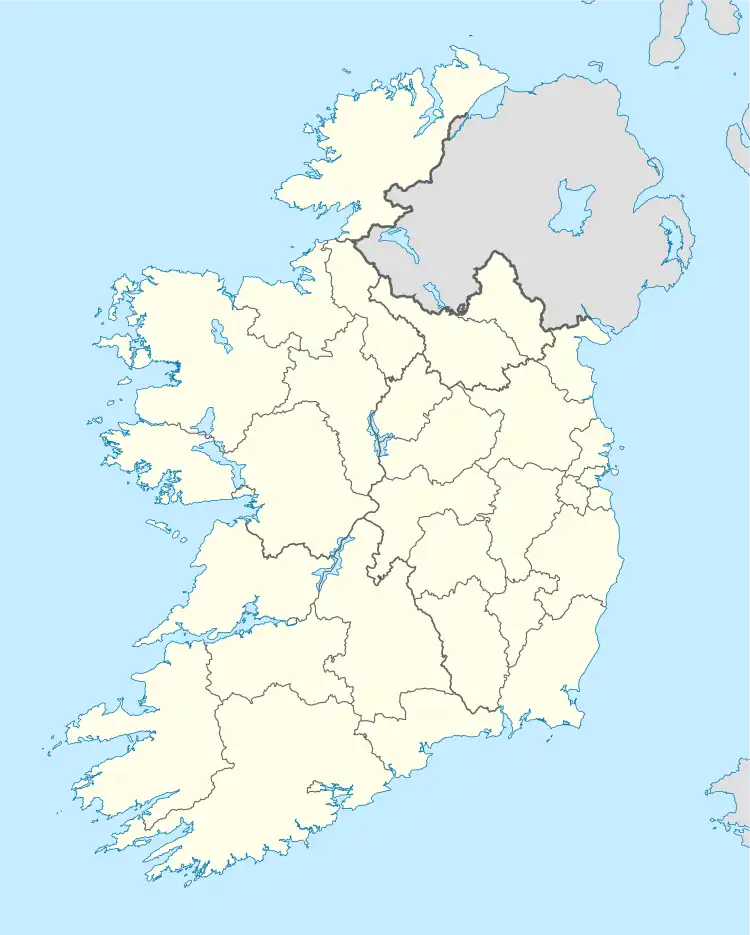 Mapa konturowa Irlandii, po prawej znajduje się punkt z opisem „Kolegium Trójcy Świętej w Dublinie”