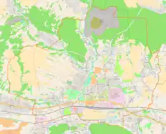 Mapa konturowa Krzeszowic, na dole znajduje się punkt z opisem „Krzeszowice”