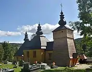 Widok od cmentarza przycerkiewnego