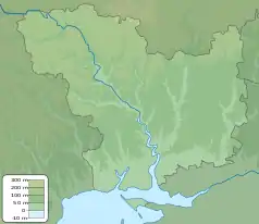 Mapa konturowa obwodu mikołajowskiego, u góry znajduje się punkt z opisem „źródło”, natomiast blisko centrum u góry znajduje się punkt z opisem „ujście”