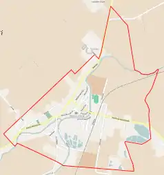 Mapa konturowa Nowego Stawu, blisko centrum na dole znajduje się punkt z opisem „Cukrownia Nowy Staw”