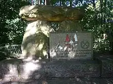 Obelisk zwycięstwa nad faszyzmem w Niwnicach