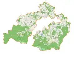 Mapa konturowa powiatu karkonoskiego, blisko centrum na lewo u góry znajduje się punkt z opisem „Mała Kamienica”