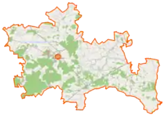 Mapa konturowa powiatu ostrowskiego, blisko centrum na prawo znajduje się punkt z opisem „Pieńki-Sobótki”