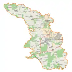 Mapa konturowa powiatu pabianickiego, blisko centrum u góry znajduje się punkt z opisem „Prusinowice”