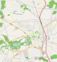 Mapa konturowa Pszczyny, blisko centrum na prawo znajduje się punkt z opisem „Kościół św. Jadwigi”