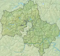 Mapa konturowa obwodu moskiewskiego, po lewej znajduje się punkt z opisem „źródło”, natomiast na dole znajduje się punkt z opisem „ujście”