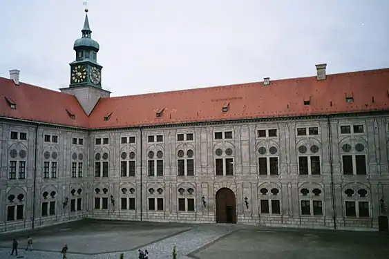 Rezydencja w Monachium – dziedziniec Kaiserhof