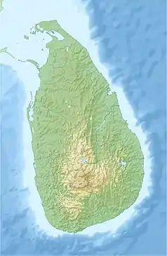 Mapa konturowa Sri Lanki, na dole nieco na prawo znajduje się punkt z opisem „Park Narodowy Boondala”