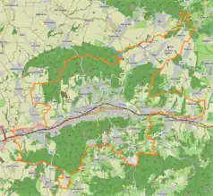 Mapa konturowa Zlinu, w centrum znajduje się punkt z opisem „Stadion Letná”