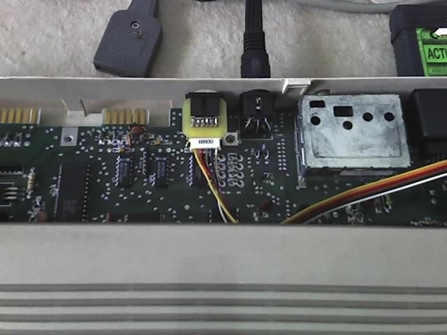 c64_serial_inside1.jpg